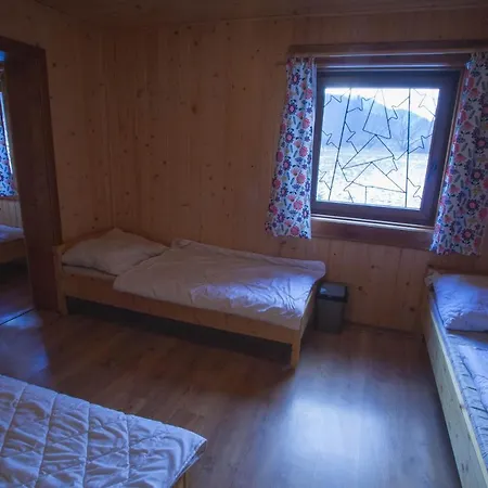 Smiech 山林小屋 *